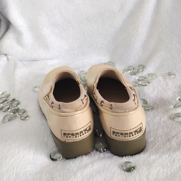 Sperry Women’s Beige Rain Shoes - Picture 3 of 4